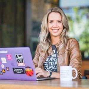 Julia McCoy – The Expert SEO Content Writer